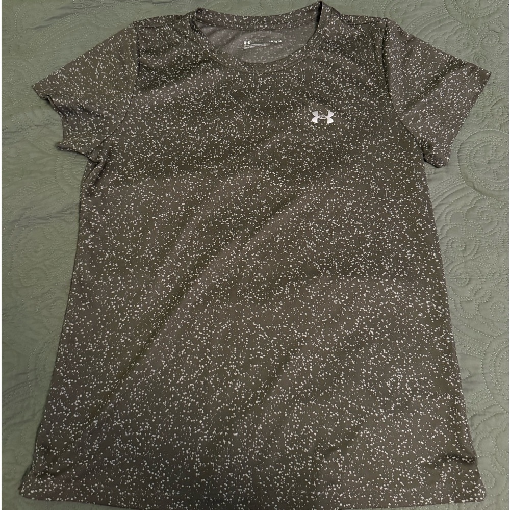 Women’s athletic top